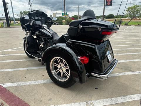 2018 Harley-Davidson Tri Glide® Ultra in San Antonio, Texas - Photo 6