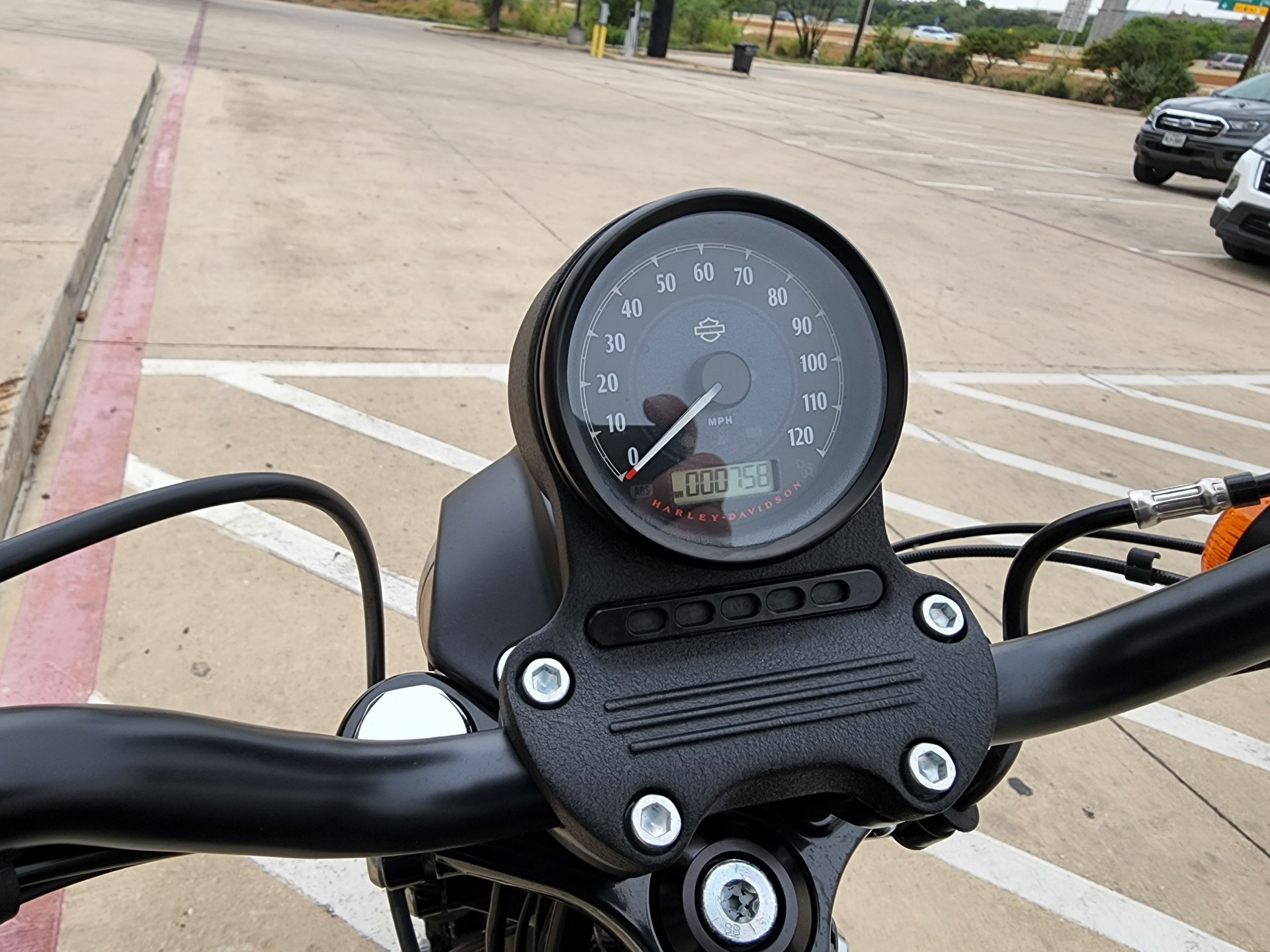 2022 Harley-Davidson Iron 883™ in San Antonio, Texas - Photo 9