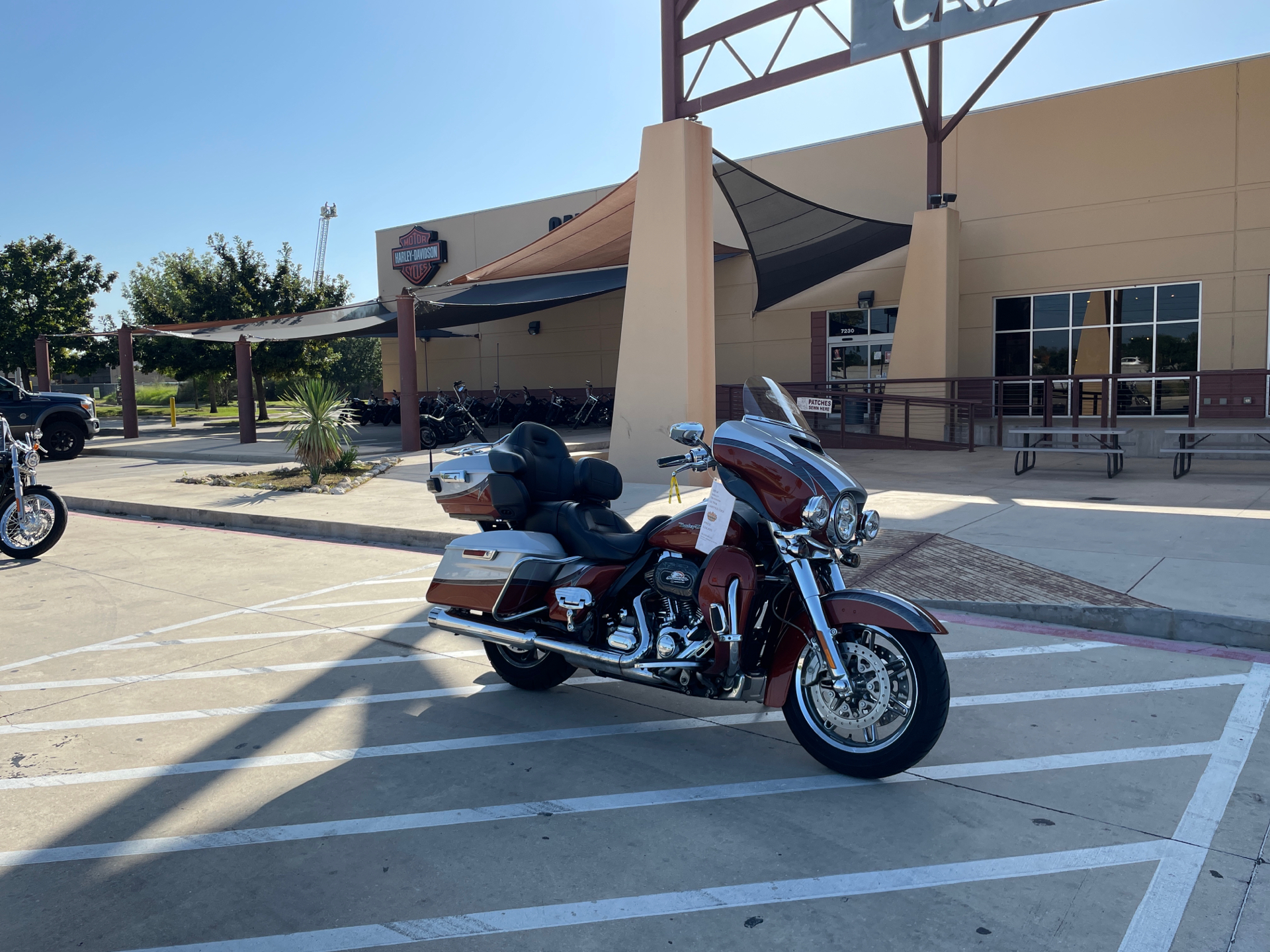 2014 Harley-Davidson CVO™ Limited in San Antonio, Texas - Photo 2