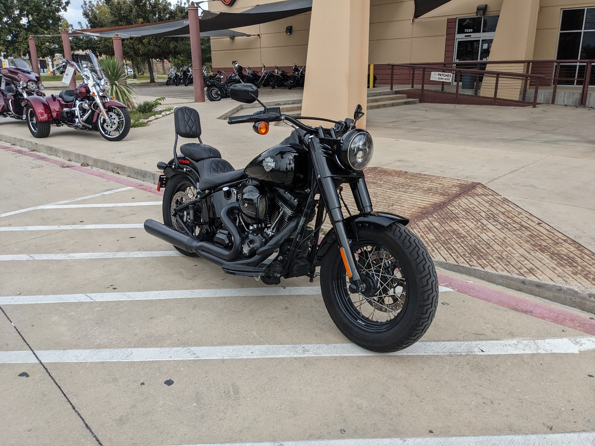 2017 Harley-Davidson Softail Slim® S in San Antonio, Texas - Photo 2