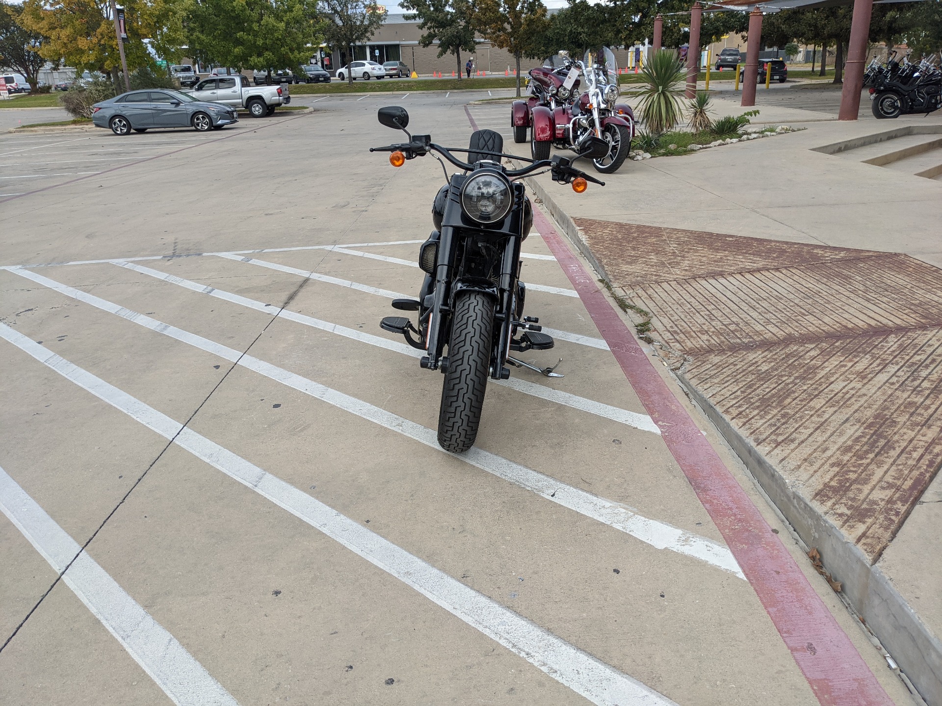 2017 Harley-Davidson Softail Slim® S in San Antonio, Texas - Photo 3