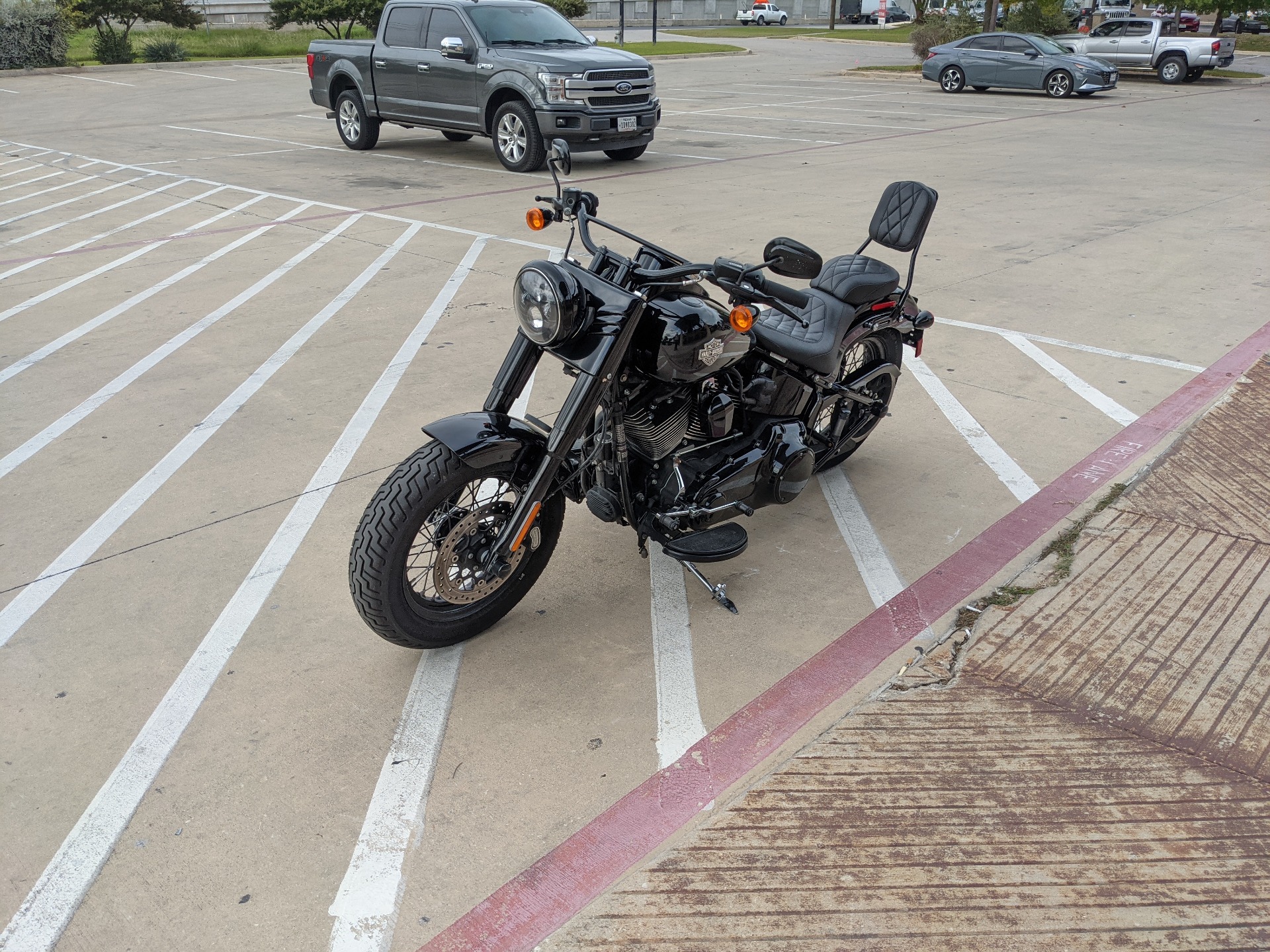 2017 Harley-Davidson Softail Slim® S in San Antonio, Texas - Photo 4