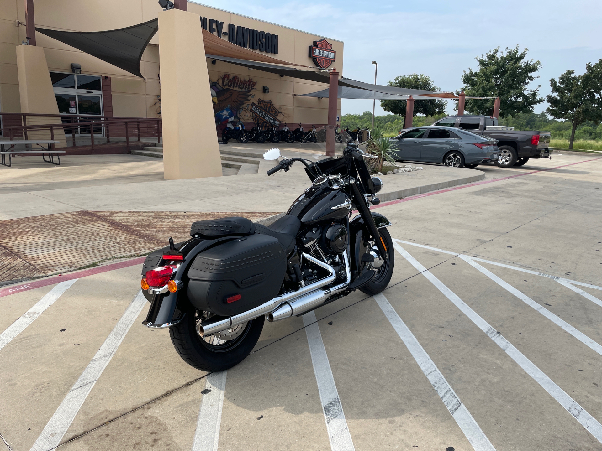 2019 Harley-Davidson Heritage Classic 107 in San Antonio, Texas - Photo 8