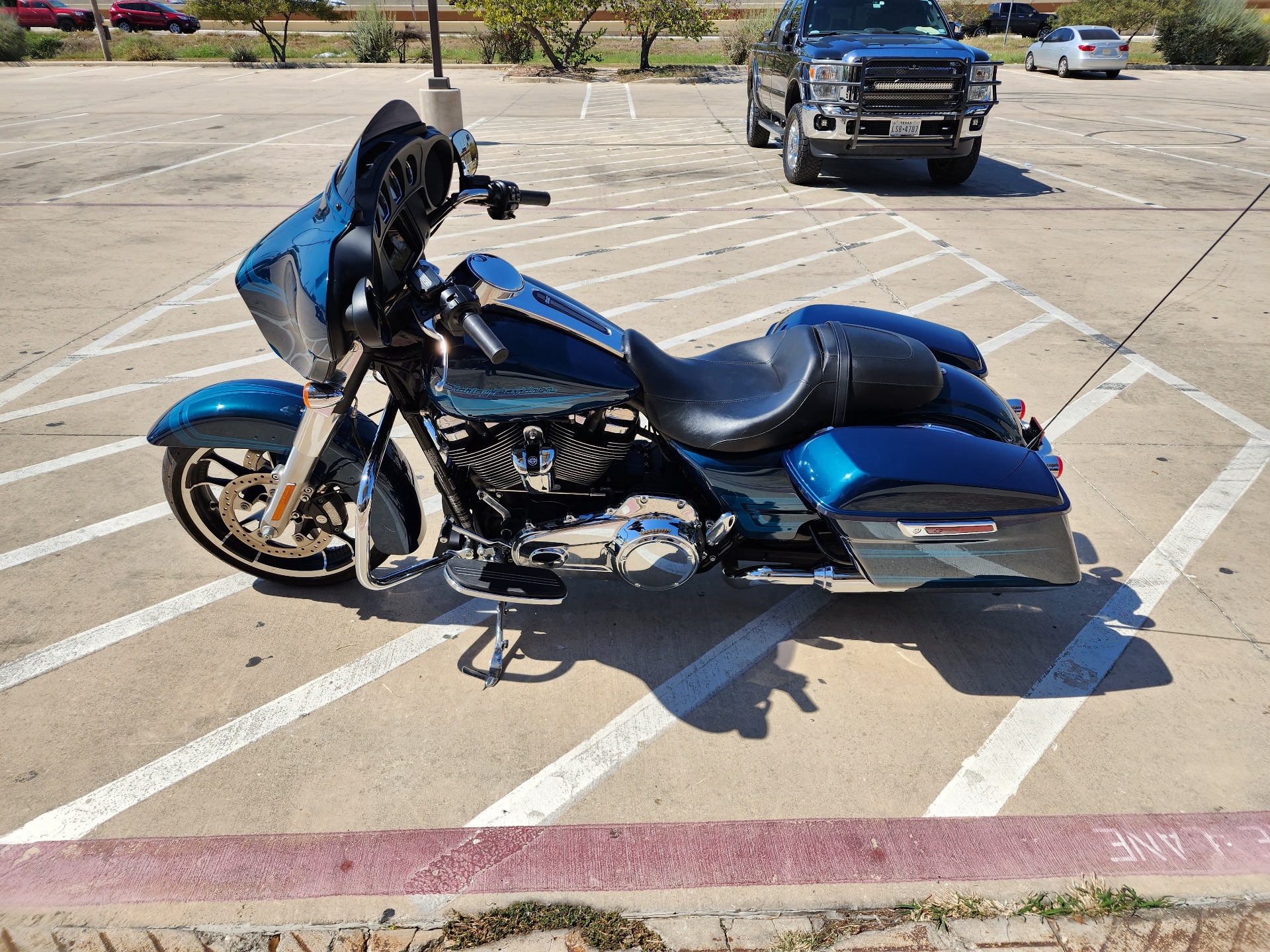 2020 Harley-Davidson Street Glide® in San Antonio, Texas - Photo 5