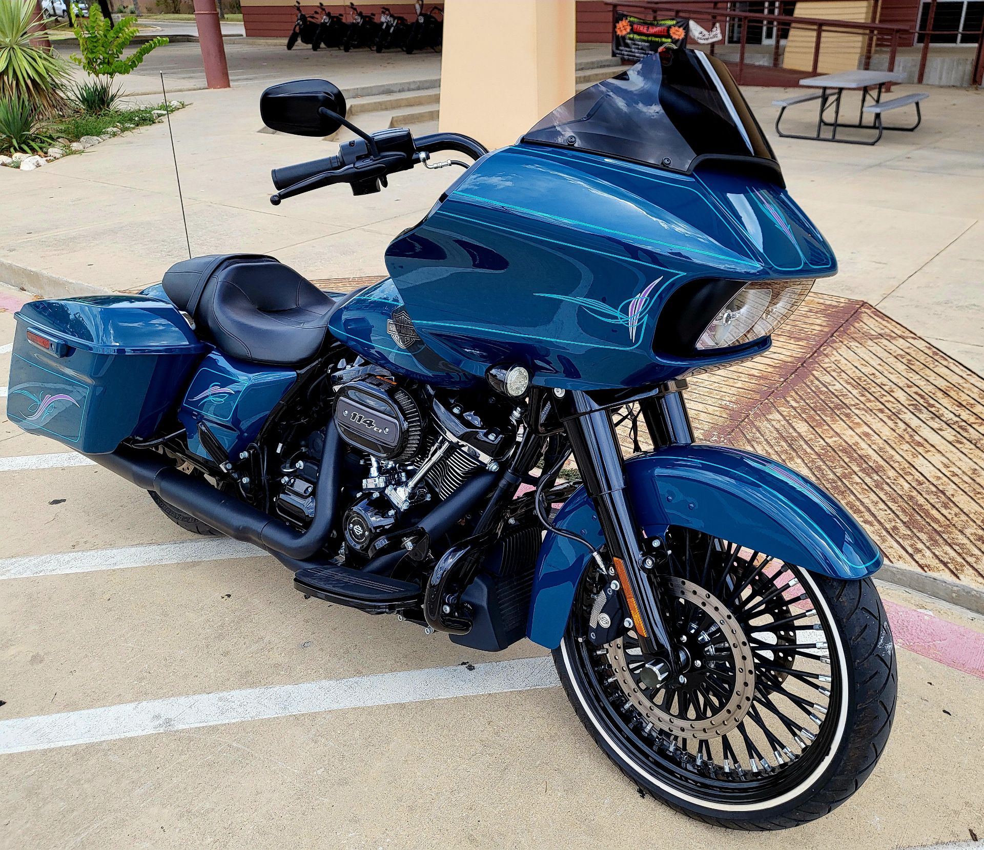 2021 Harley-Davidson Road Glide® Special in San Antonio, Texas - Photo 2