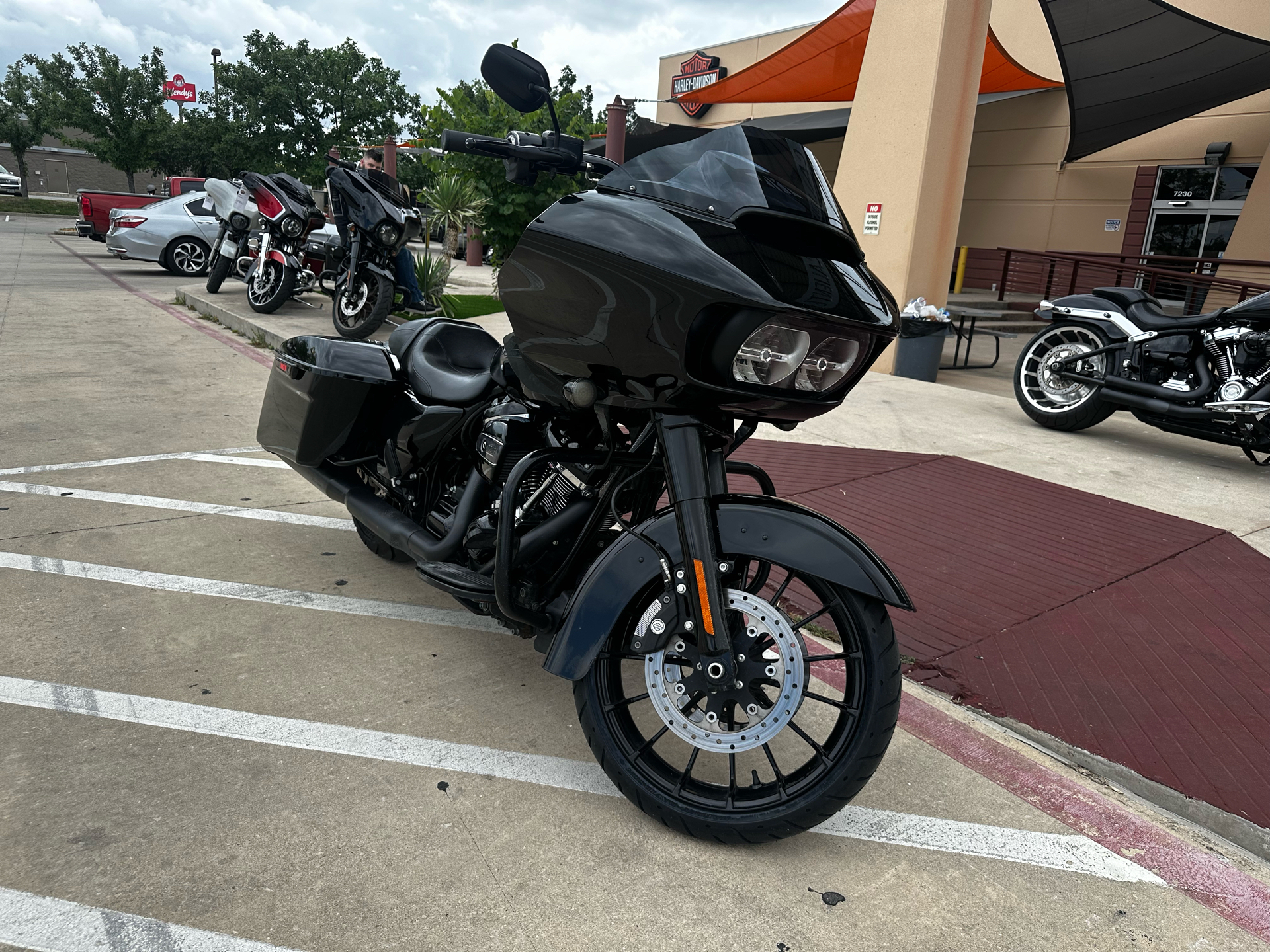 2019 Harley-Davidson Road Glide® Special in San Antonio, Texas - Photo 2