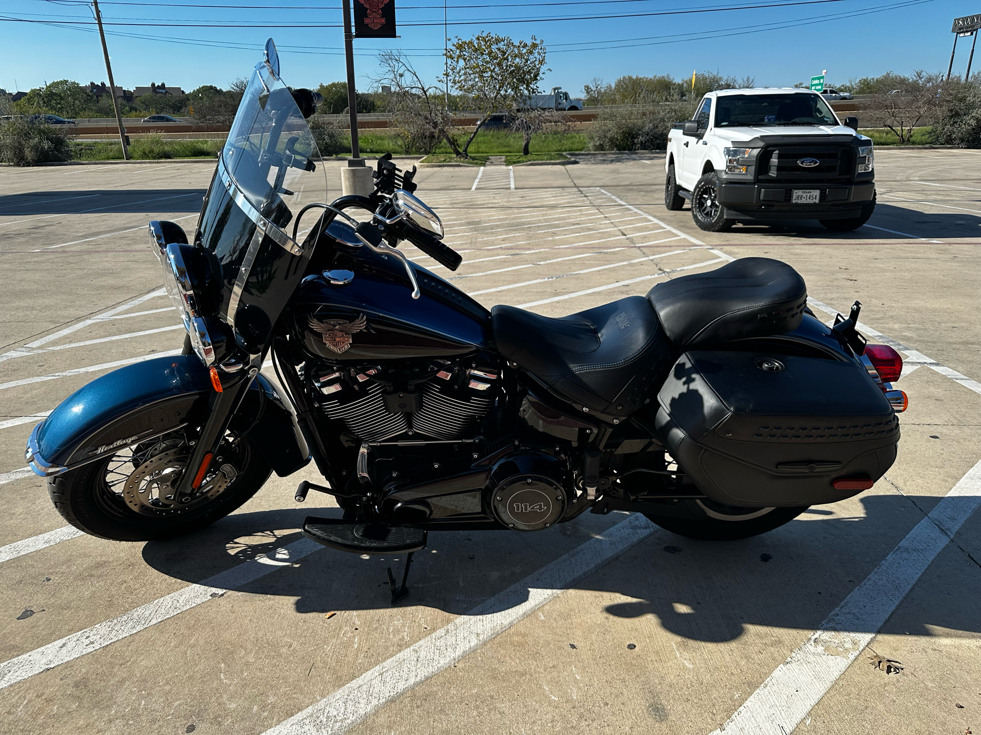 2018 Harley-Davidson 115th Anniversary Heritage Classic 114 in San Antonio, Texas - Photo 5