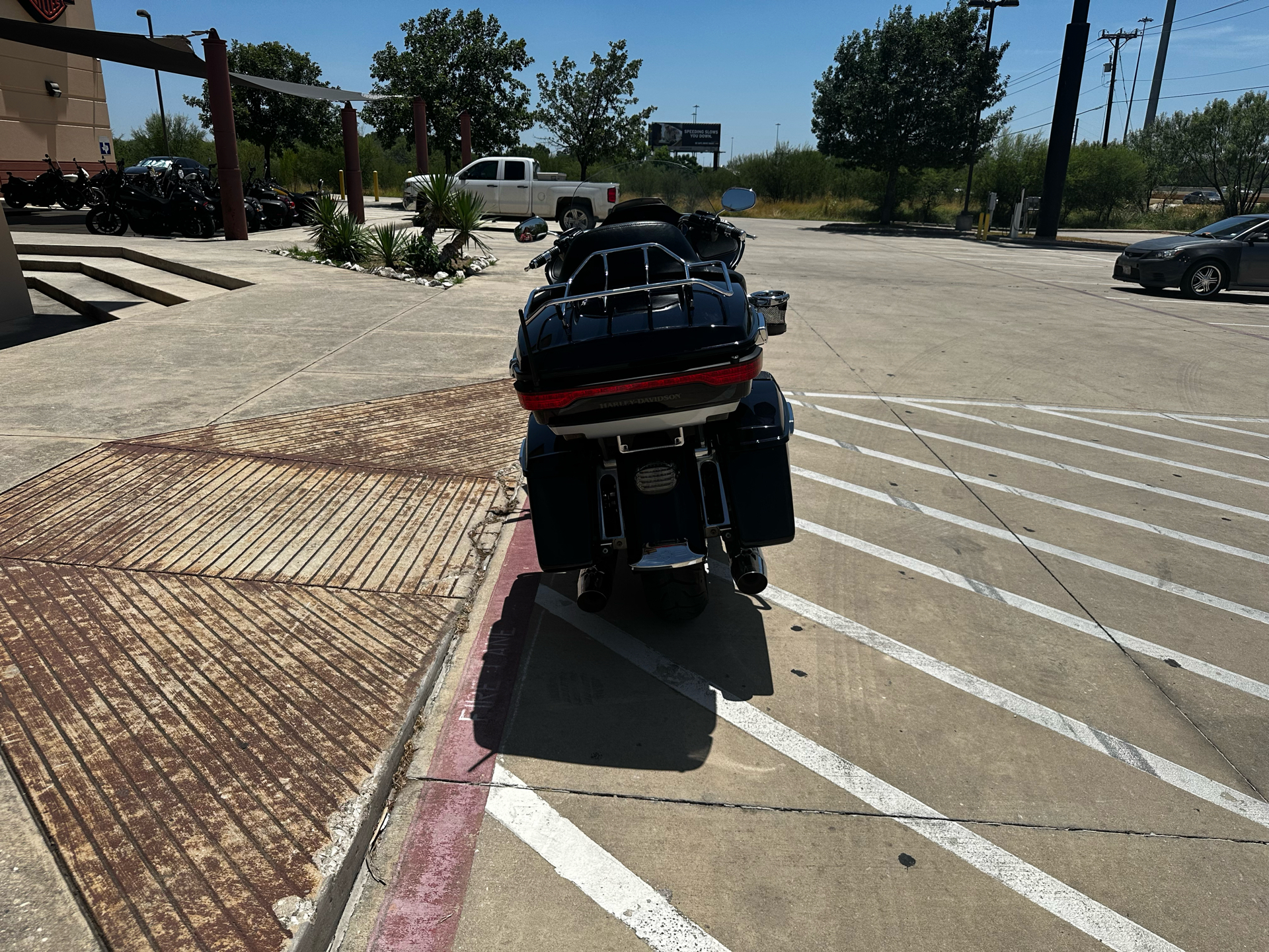 2019 Harley-Davidson Road Glide® Ultra in San Antonio, Texas - Photo 7