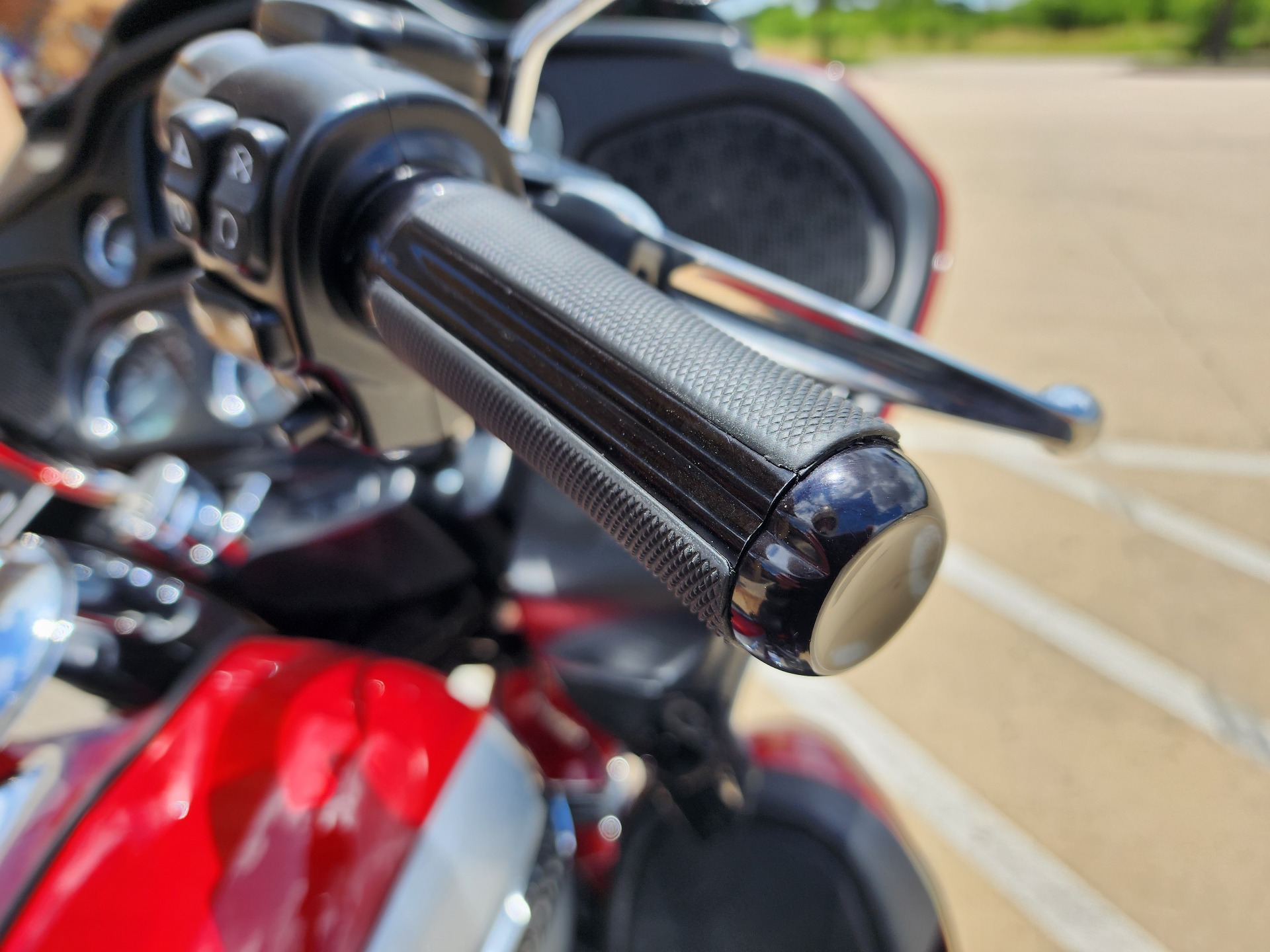 2019 Harley-Davidson Road Glide® Ultra in San Antonio, Texas - Photo 10