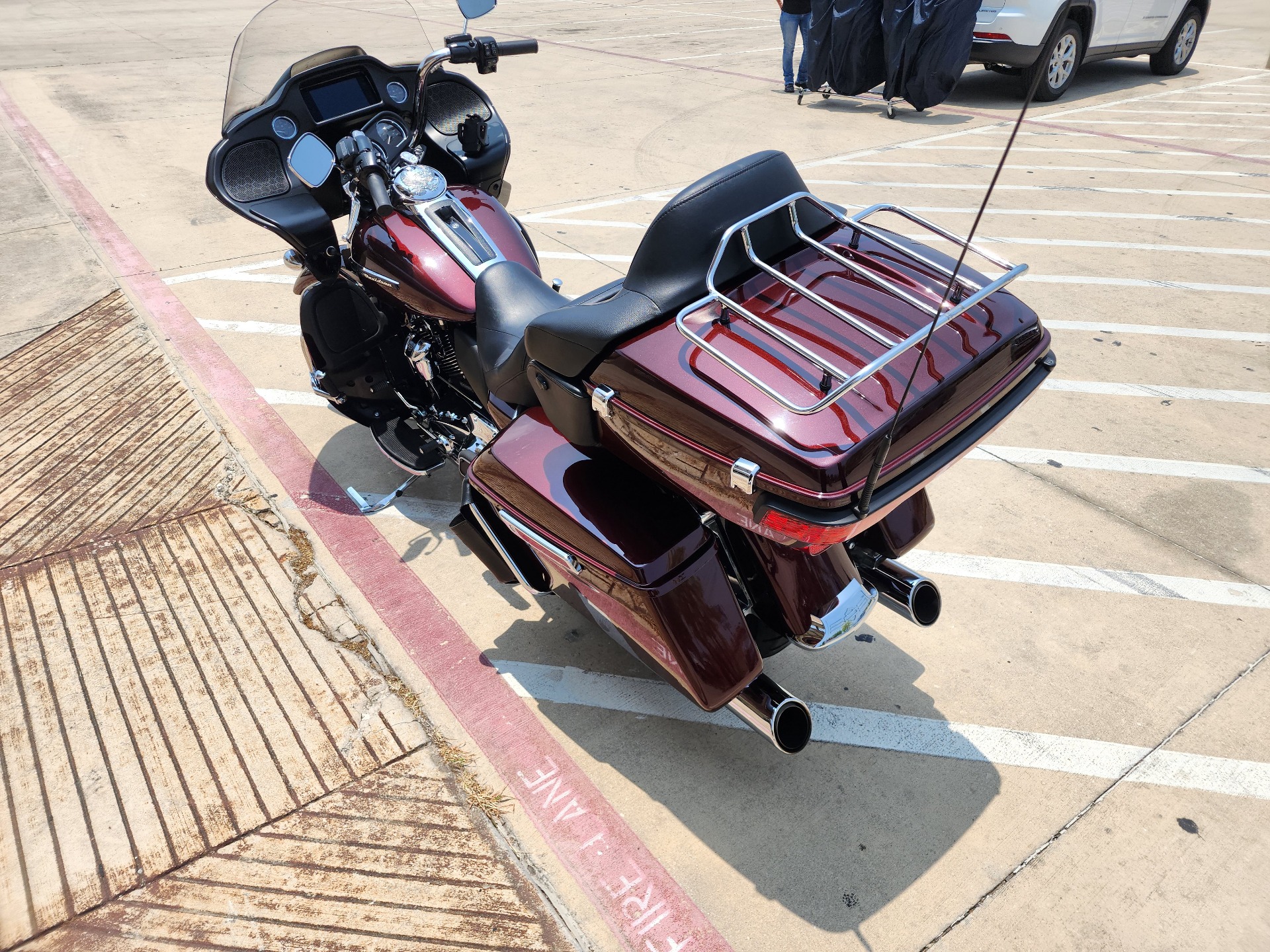 2019 Harley-Davidson Road Glide® Ultra in San Antonio, Texas - Photo 6
