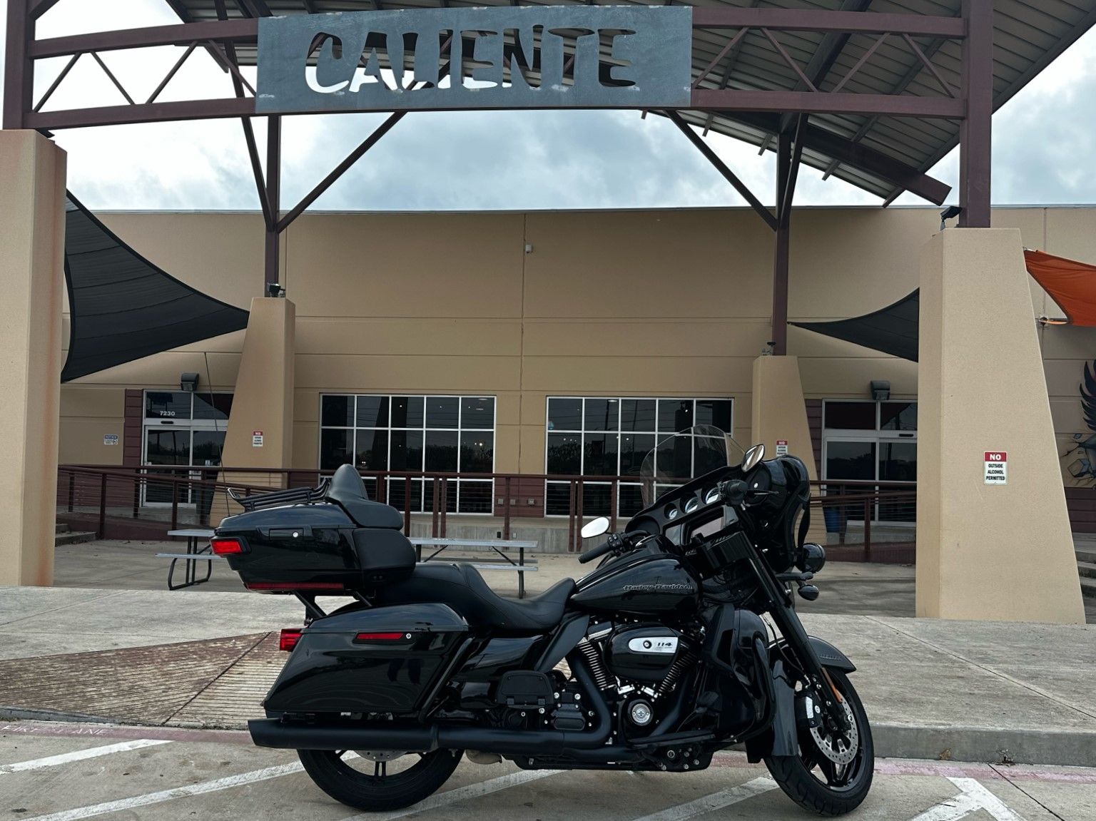 2022 Harley-Davidson Ultra Limited in San Antonio, Texas - Photo 1