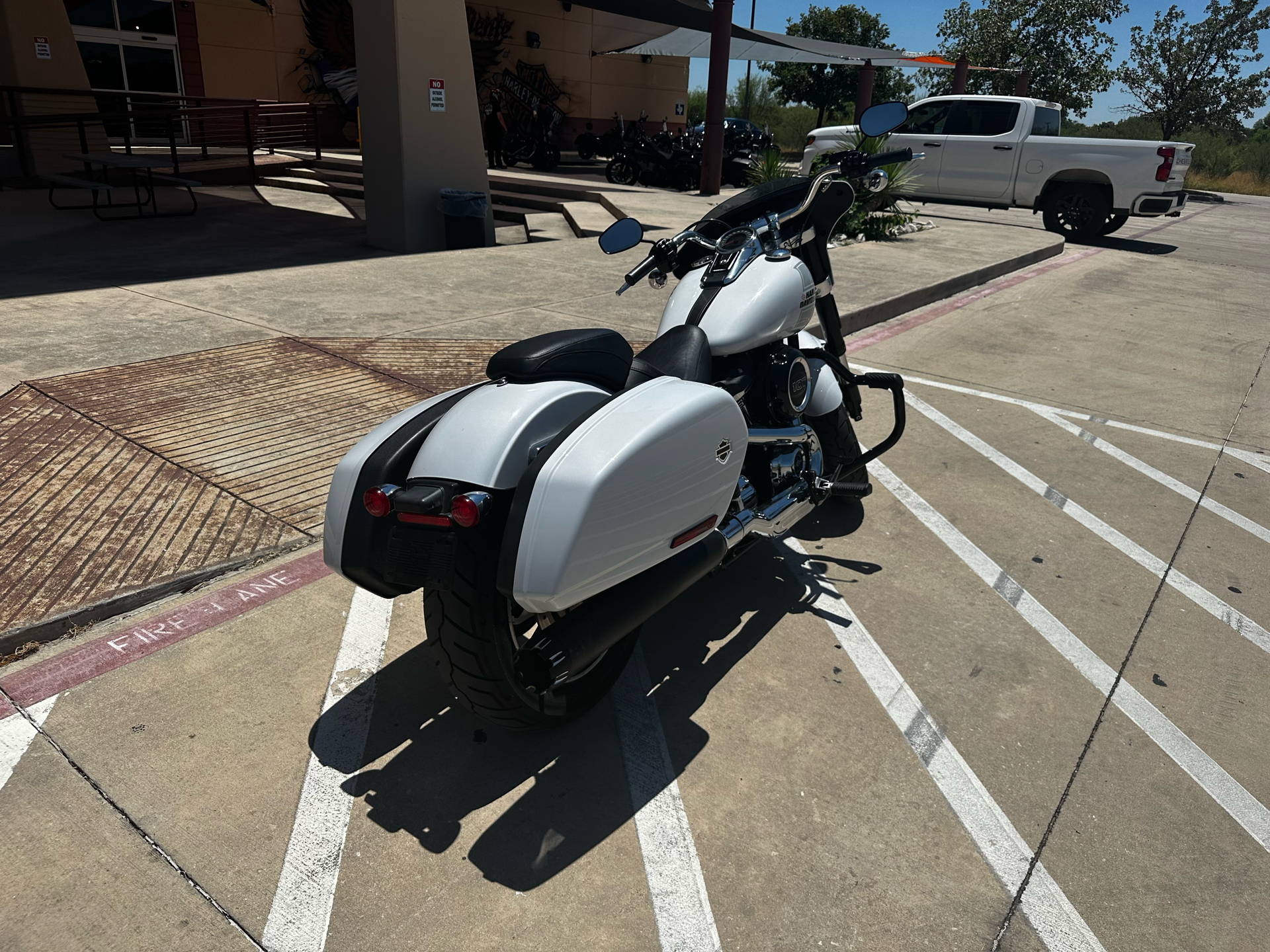 2021 Harley-Davidson Sport Glide® in San Antonio, Texas - Photo 8