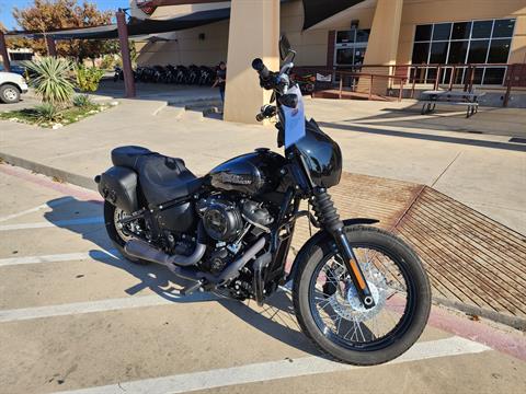 2019 Harley-Davidson Street Bob® in San Antonio, Texas - Photo 2
