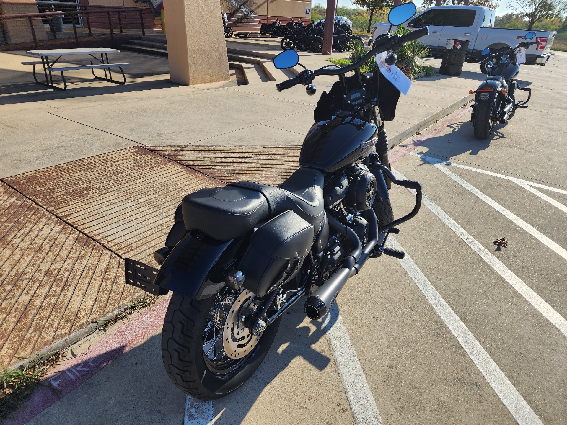 2019 Harley-Davidson Street Bob® in San Antonio, Texas - Photo 8