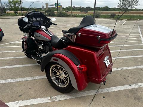 2019 Harley-Davidson Tri Glide® Ultra in San Antonio, Texas - Photo 6