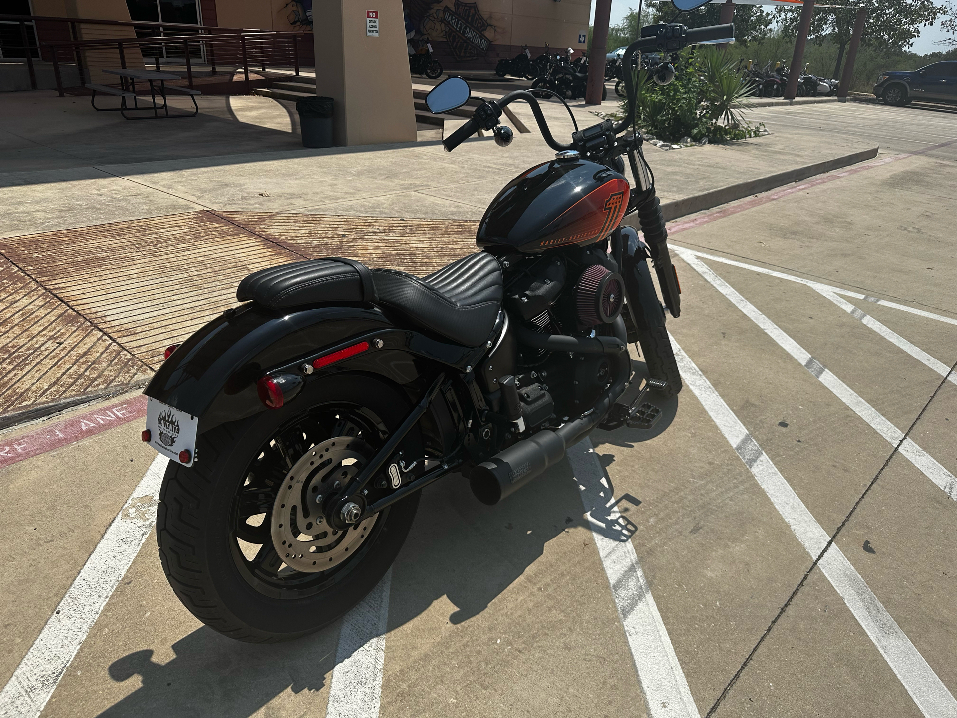 2022 Harley-Davidson Street Bob® 114 in San Antonio, Texas - Photo 8