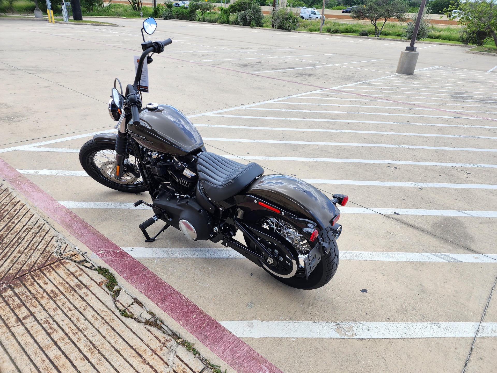2020 Harley-Davidson Street Bob® in San Antonio, Texas - Photo 6