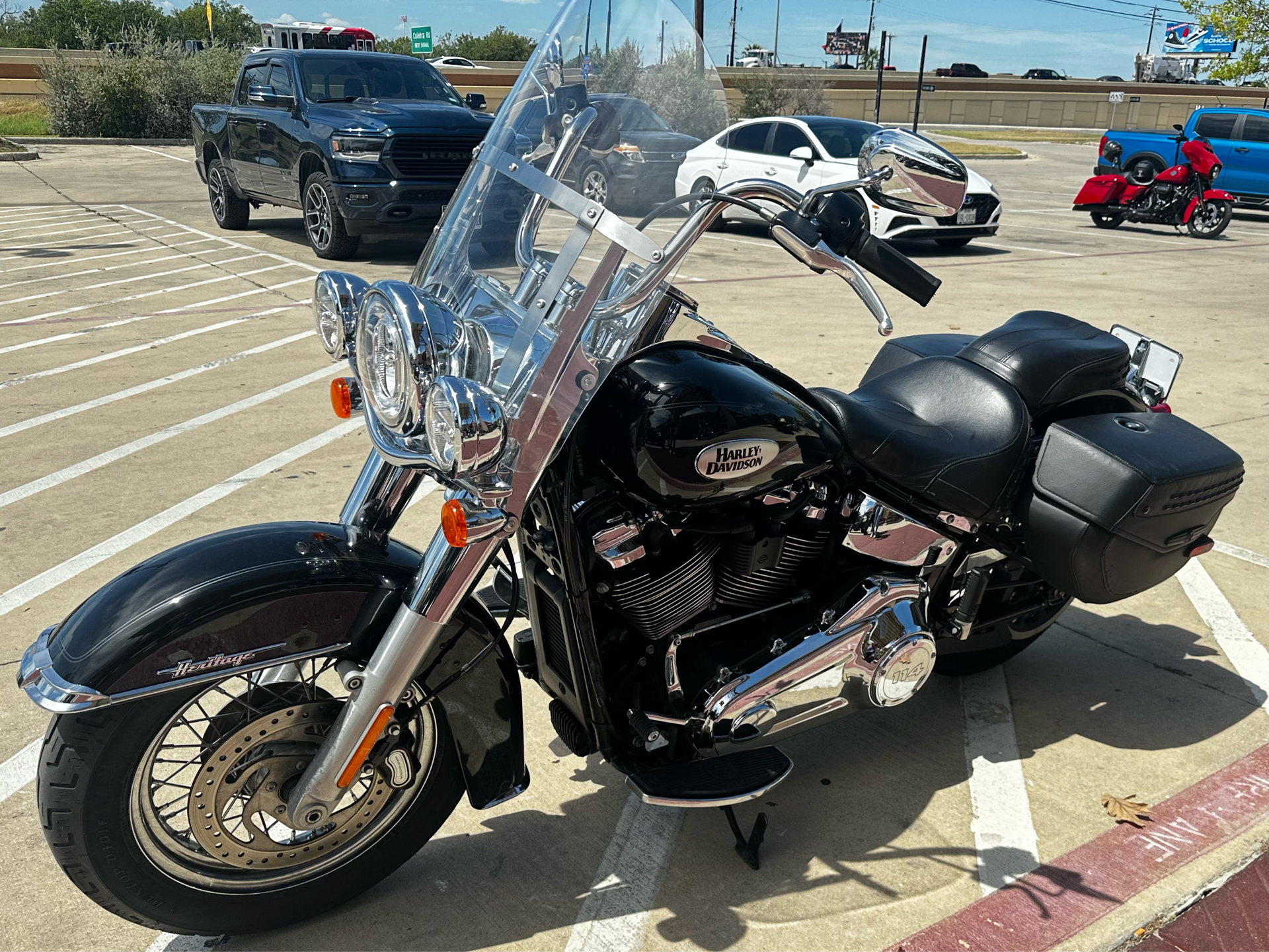 2022 Harley-Davidson Heritage Classic 114 in San Antonio, Texas - Photo 4