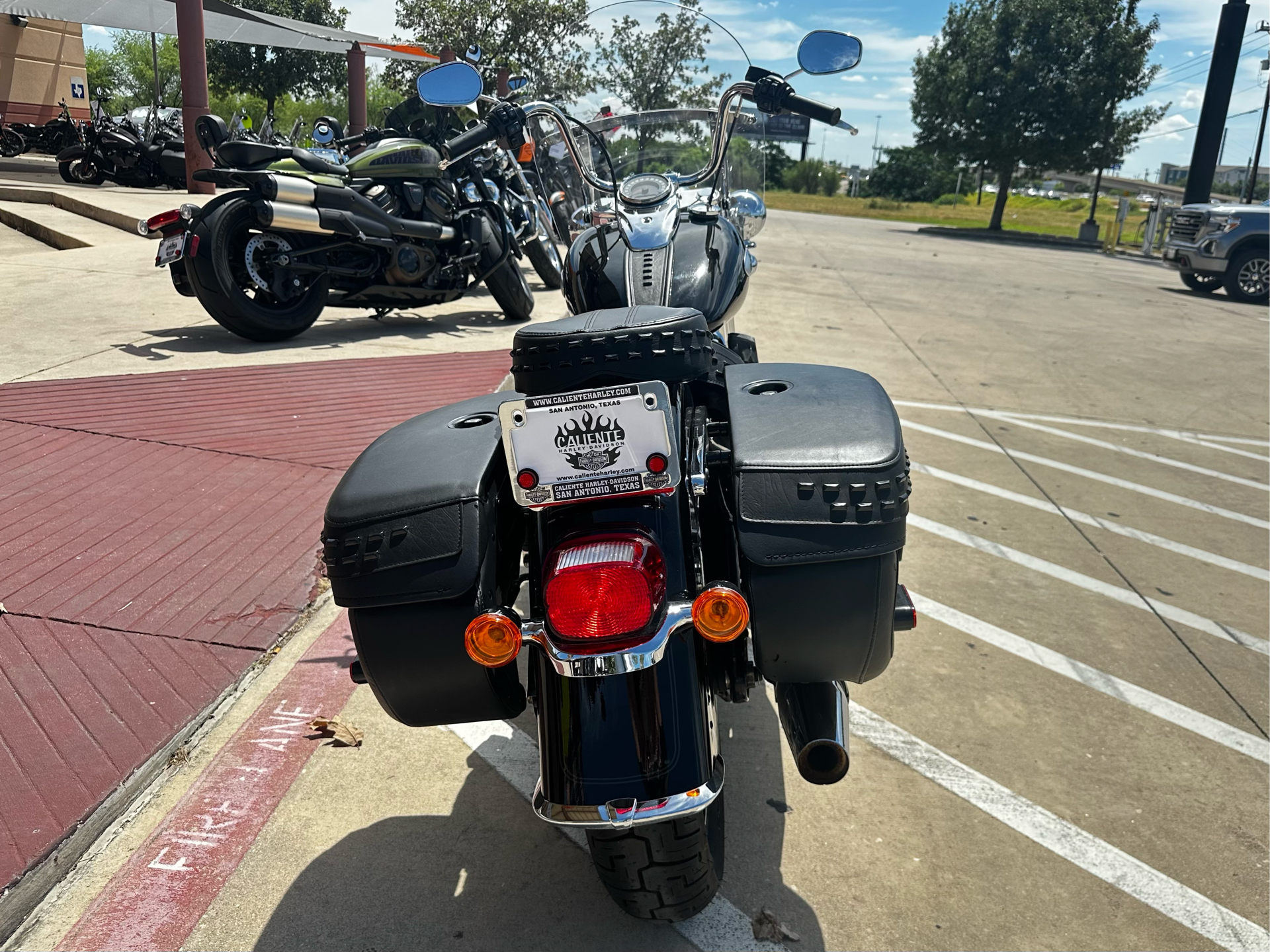 2022 Harley-Davidson Heritage Classic 114 in San Antonio, Texas - Photo 7