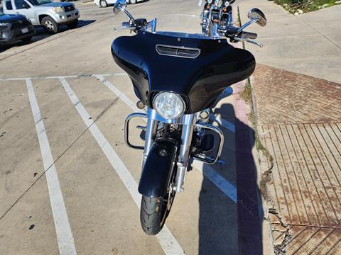 2017 Harley-Davidson Street Glide® in San Antonio, Texas - Photo 3