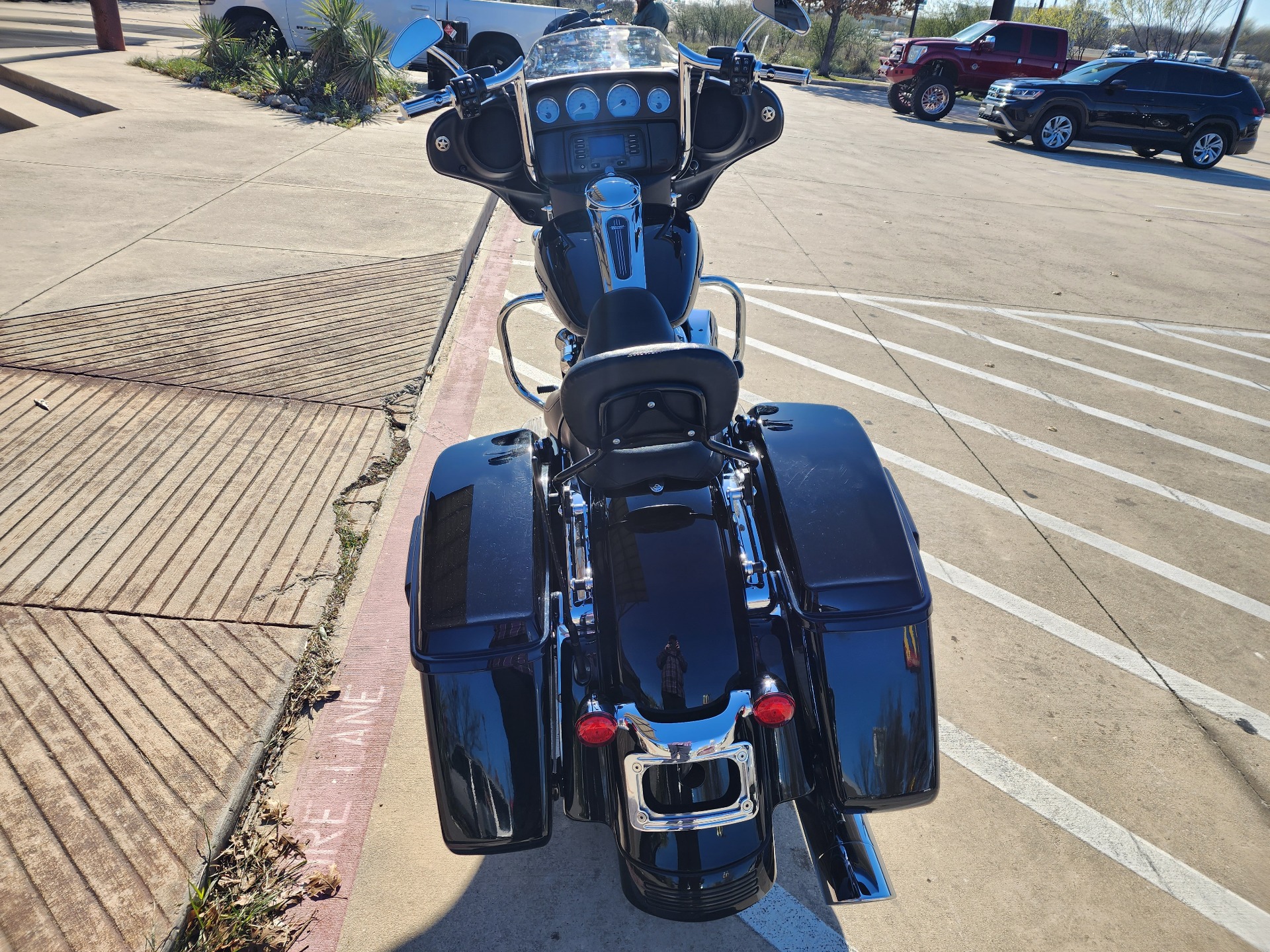 2017 Harley-Davidson Street Glide® in San Antonio, Texas - Photo 7