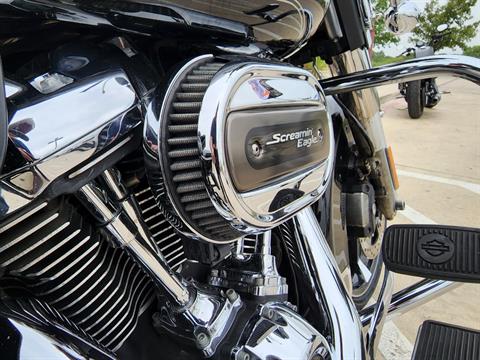 2017 Harley-Davidson Electra Glide® Ultra Classic® in San Antonio, Texas - Photo 10