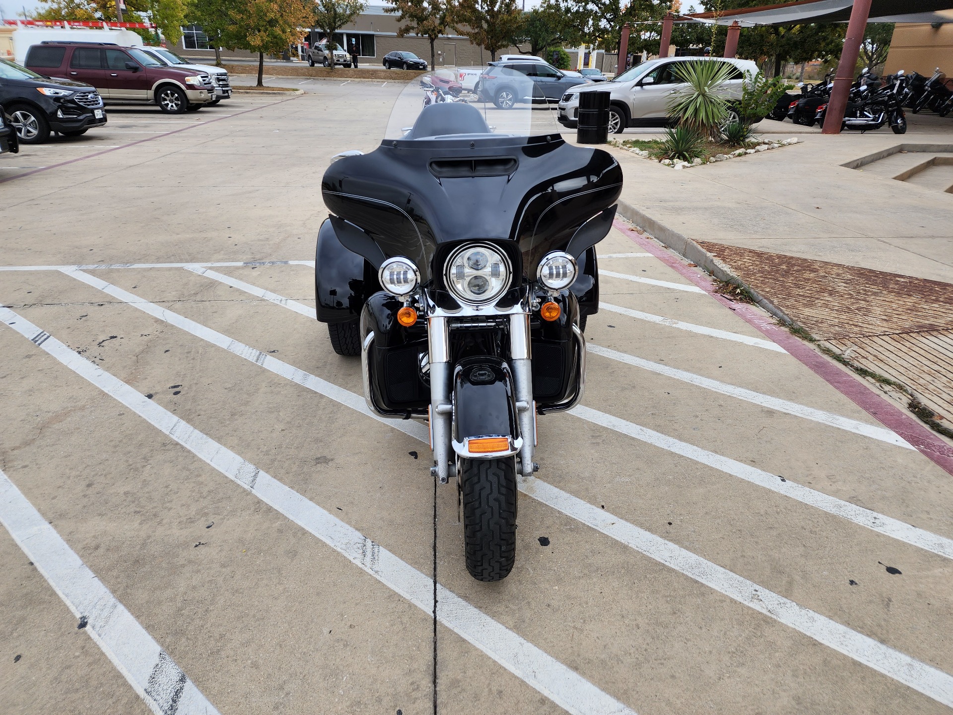 2016 Harley-Davidson Tri Glide® Ultra in San Antonio, Texas - Photo 3
