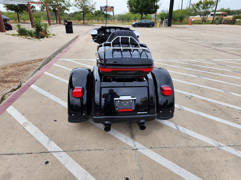 2016 Harley-Davidson Tri Glide® Ultra in San Antonio, Texas - Photo 7
