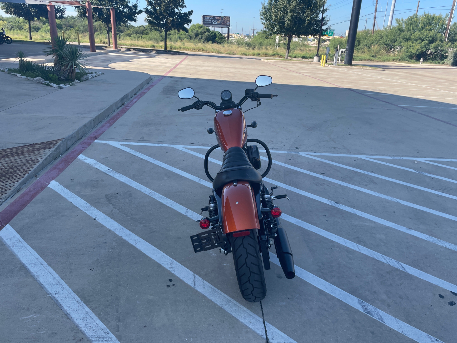 2020 Harley-Davidson Iron 883™ in San Antonio, Texas - Photo 7