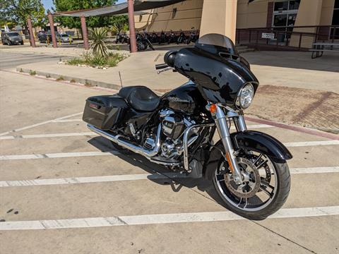 2019 Harley-Davidson Street Glide® in San Antonio, Texas - Photo 2