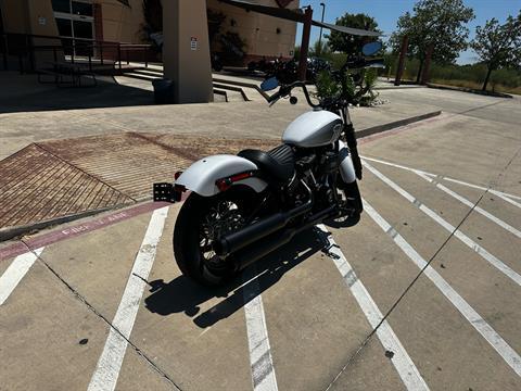 2021 Harley-Davidson Street Bob® 114 in San Antonio, Texas - Photo 8