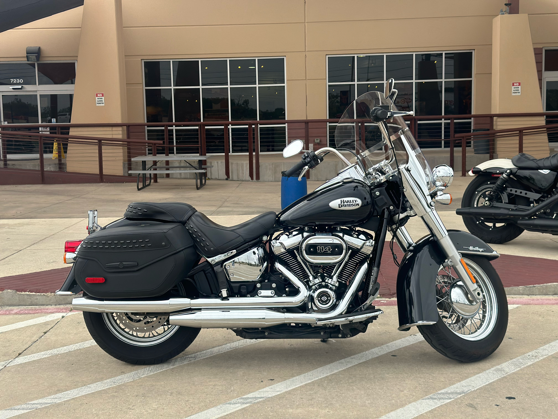 2023 Harley-Davidson Heritage Classic 114 in San Antonio, Texas - Photo 2