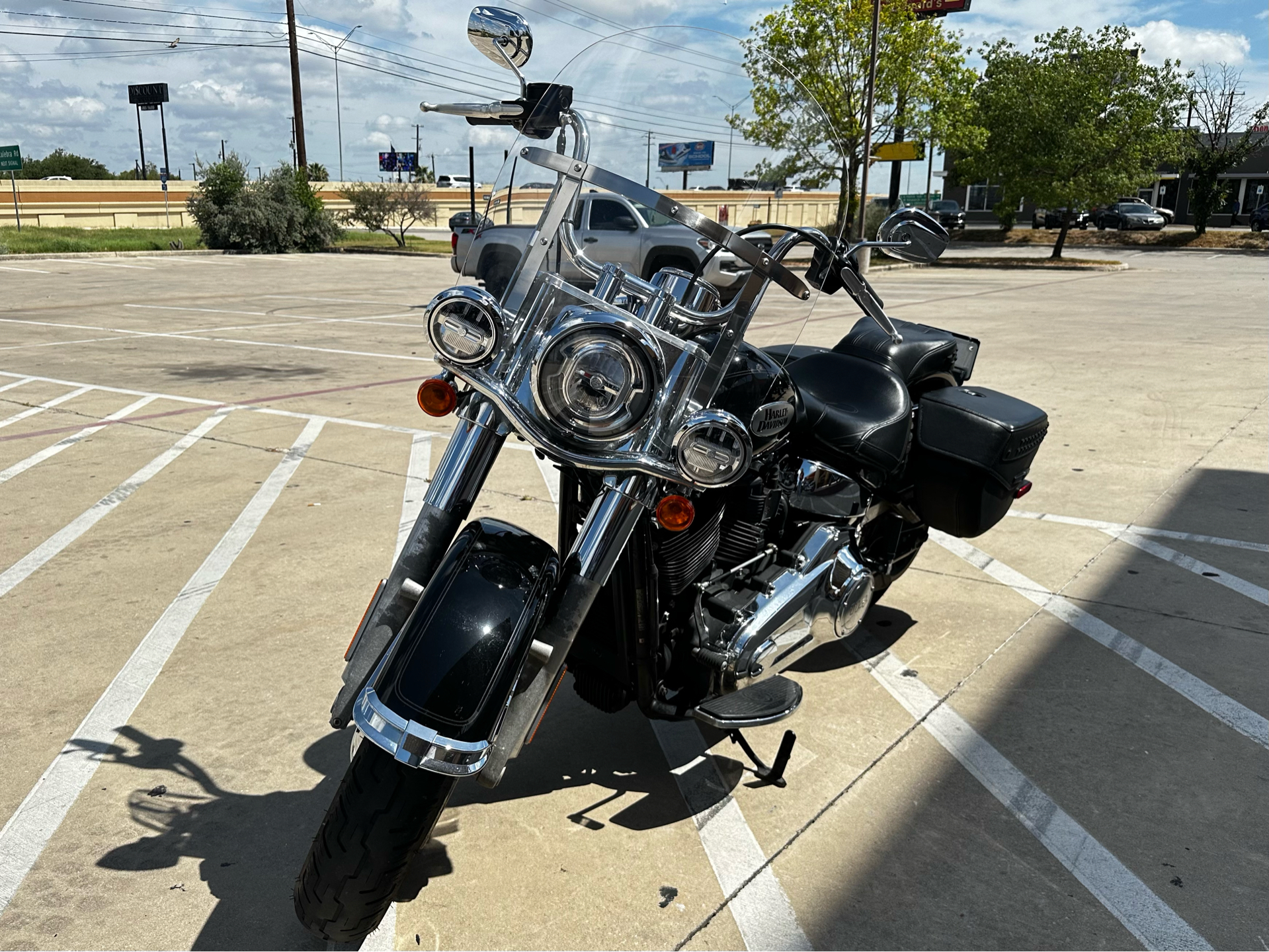 2023 Harley-Davidson Heritage Classic 114 in San Antonio, Texas - Photo 4