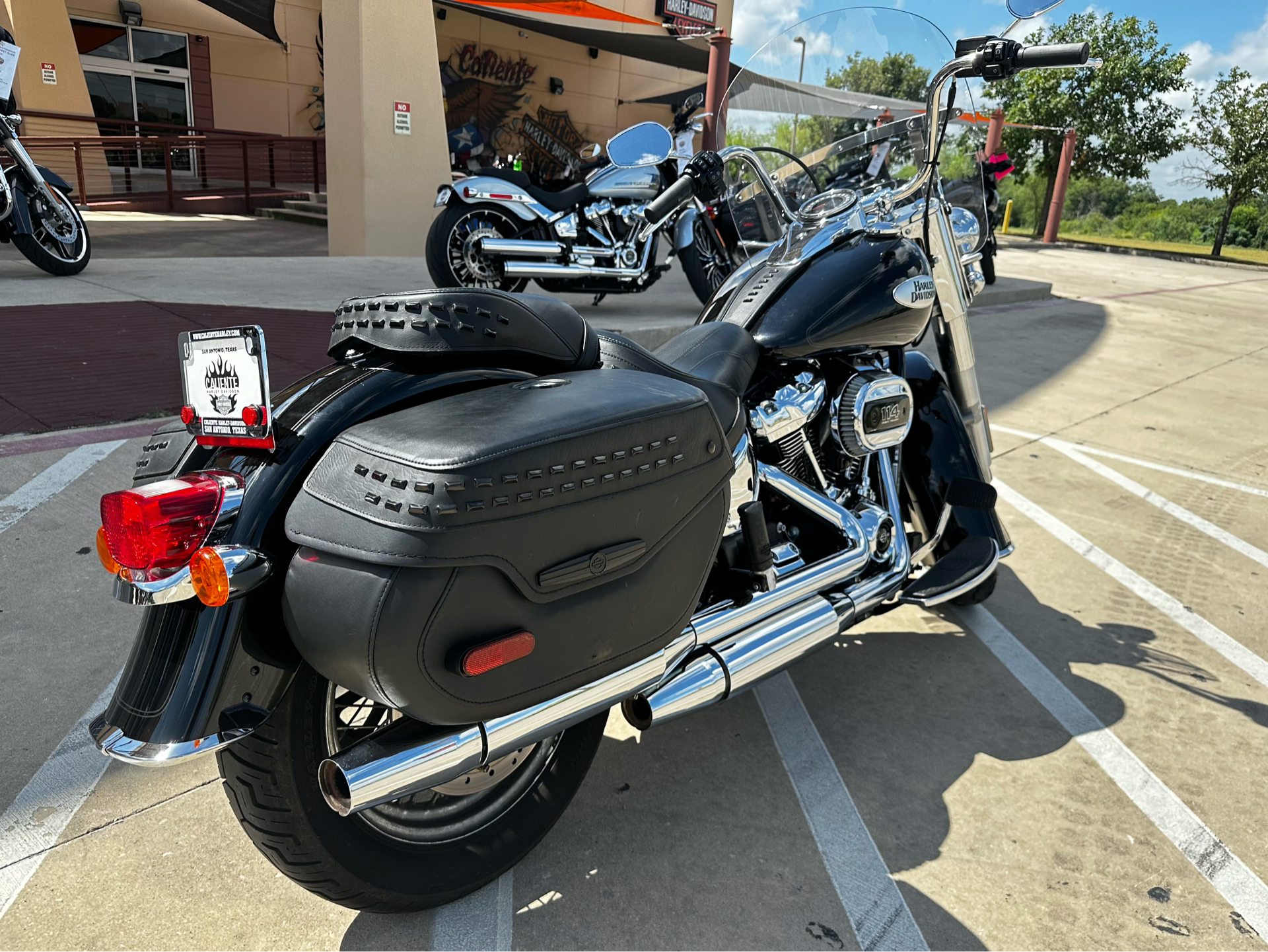 2023 Harley-Davidson Heritage Classic 114 in San Antonio, Texas - Photo 8