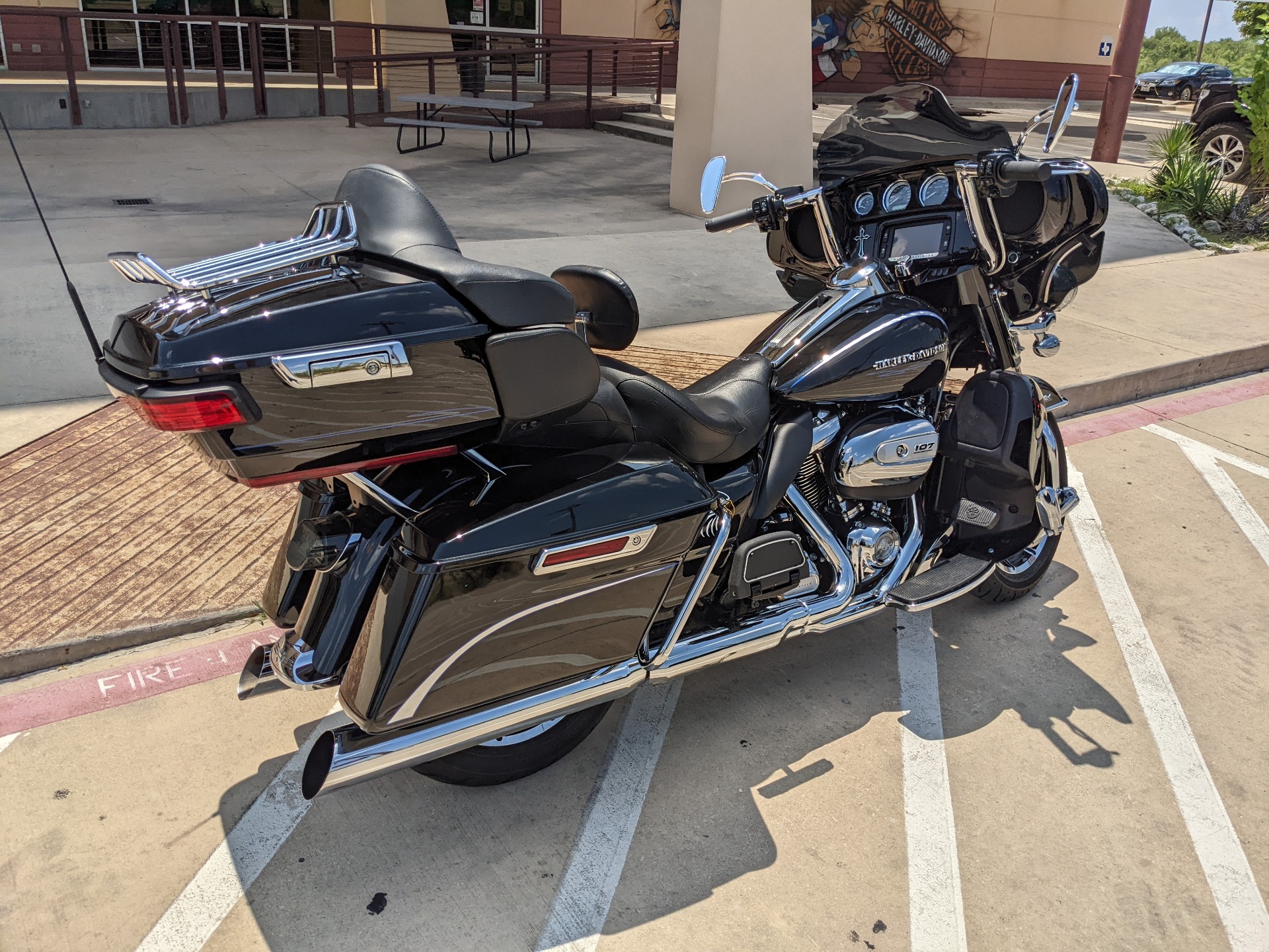 2018 Harley-Davidson Ultra Limited in San Antonio, Texas - Photo 8