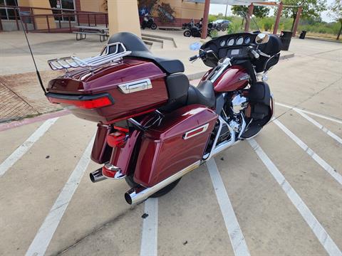 2015 Harley-Davidson Electra Glide® Ultra Classic® in San Antonio, Texas - Photo 8