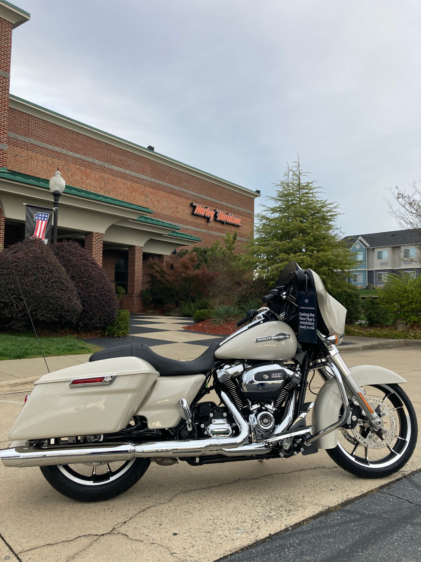 2022 Harley-Davidson Street Glide® in Burlington, North Carolina - Photo 5