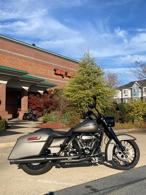 2018 Harley-Davidson Road King® Special in Burlington, North Carolina - Photo 5