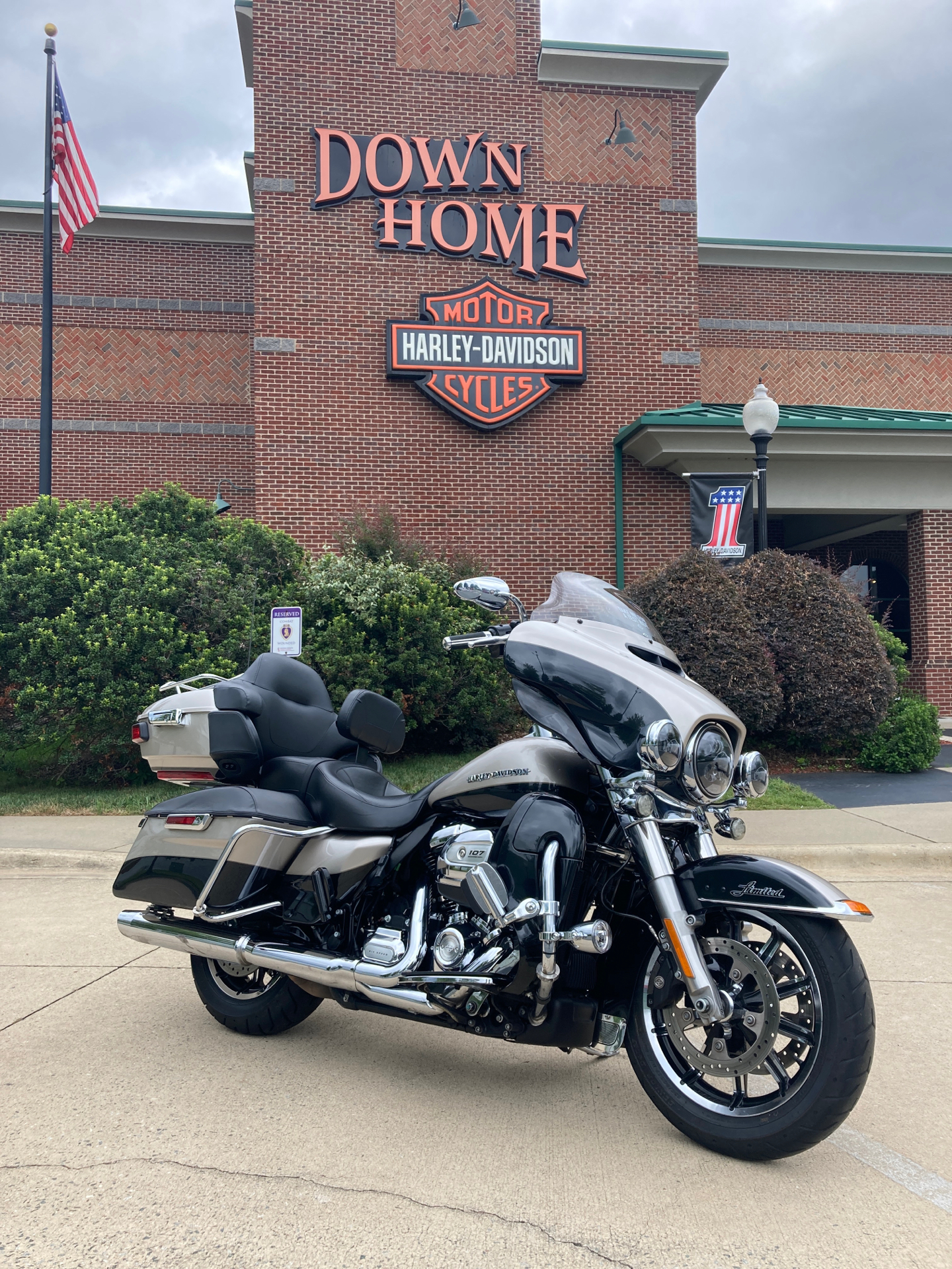 2018 Harley-Davidson Ultra Limited Low in Burlington, North Carolina - Photo 5