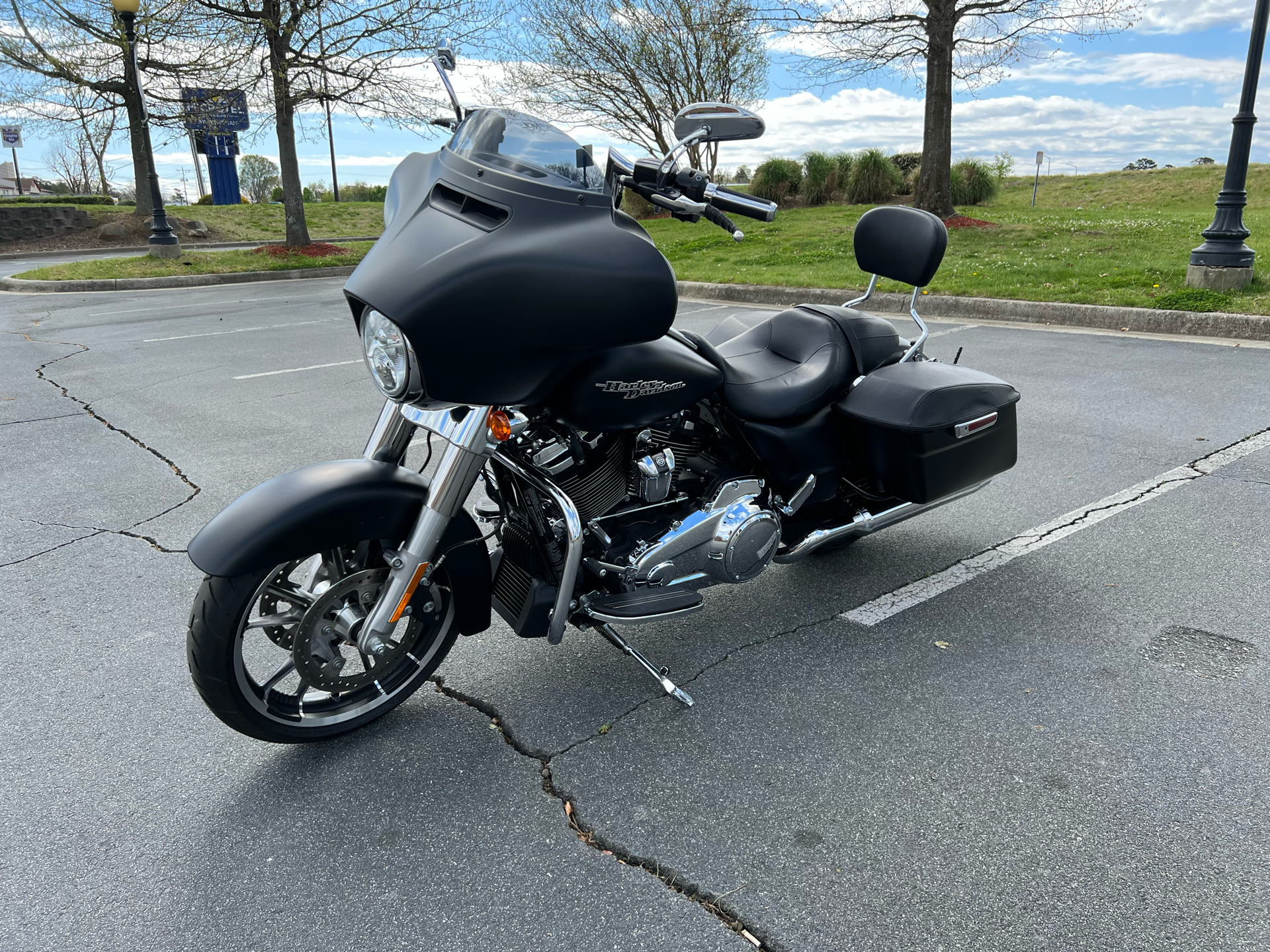 2020 Harley-Davidson Street Glide® in Burlington, North Carolina - Photo 5