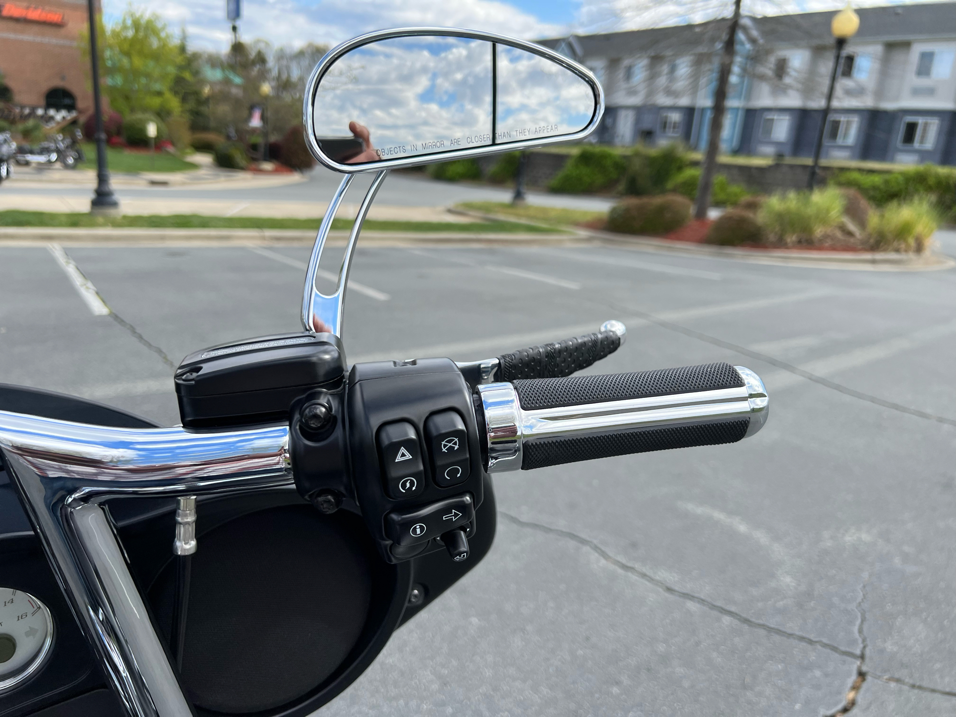 2020 Harley-Davidson Street Glide® in Burlington, North Carolina - Photo 10