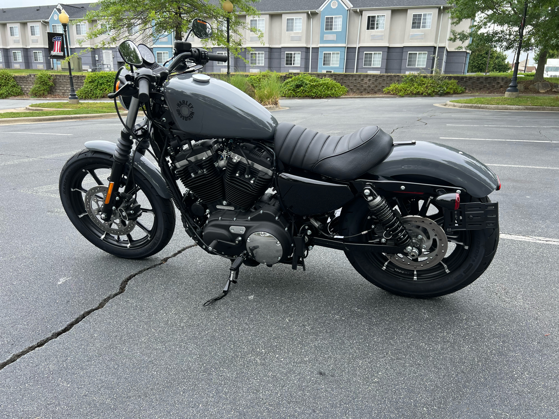 2022 Harley-Davidson Iron 883™ in Burlington, North Carolina - Photo 6