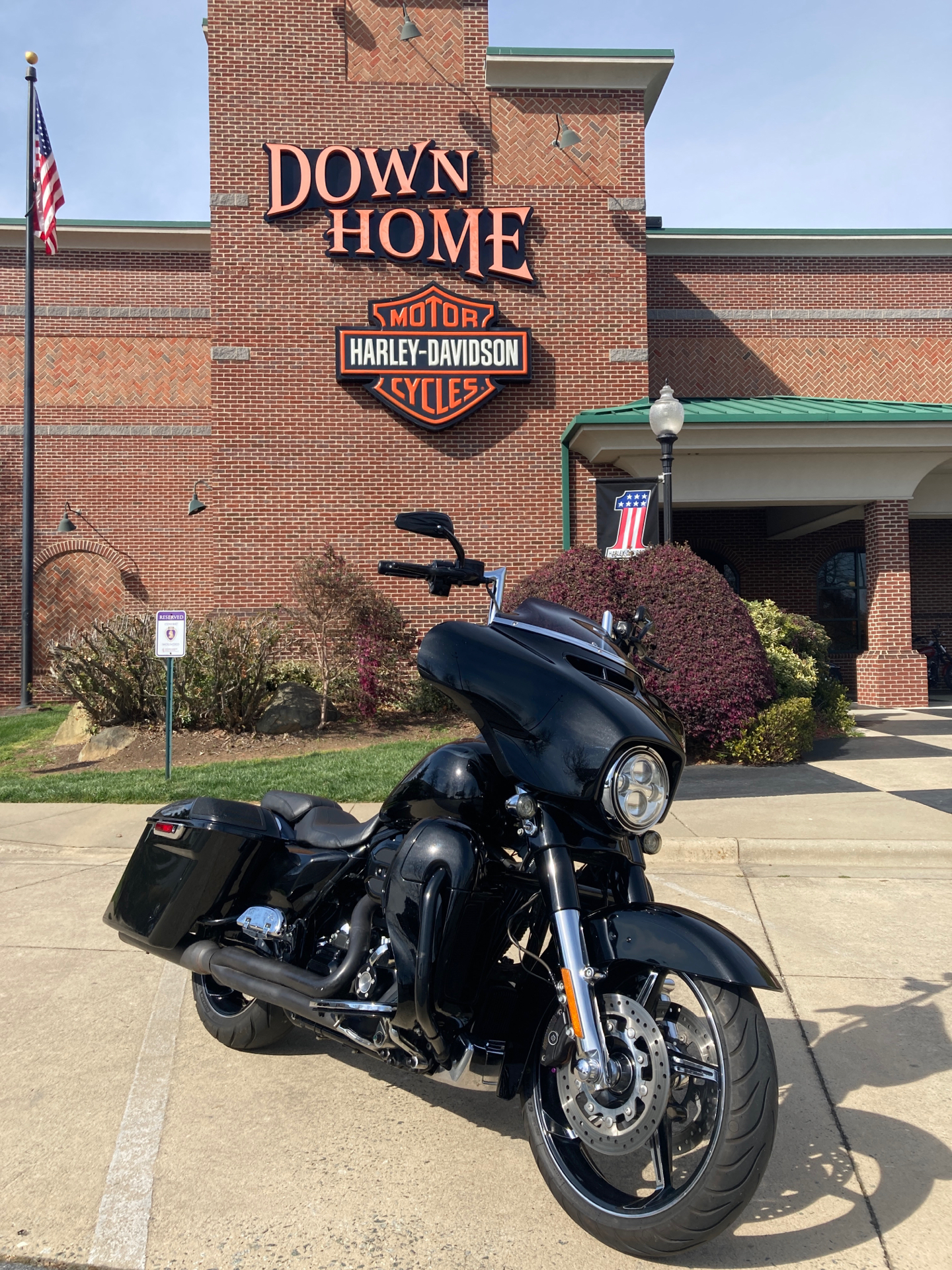 2016 Harley-Davidson CVO™ Street Glide® in Burlington, North Carolina - Photo 3