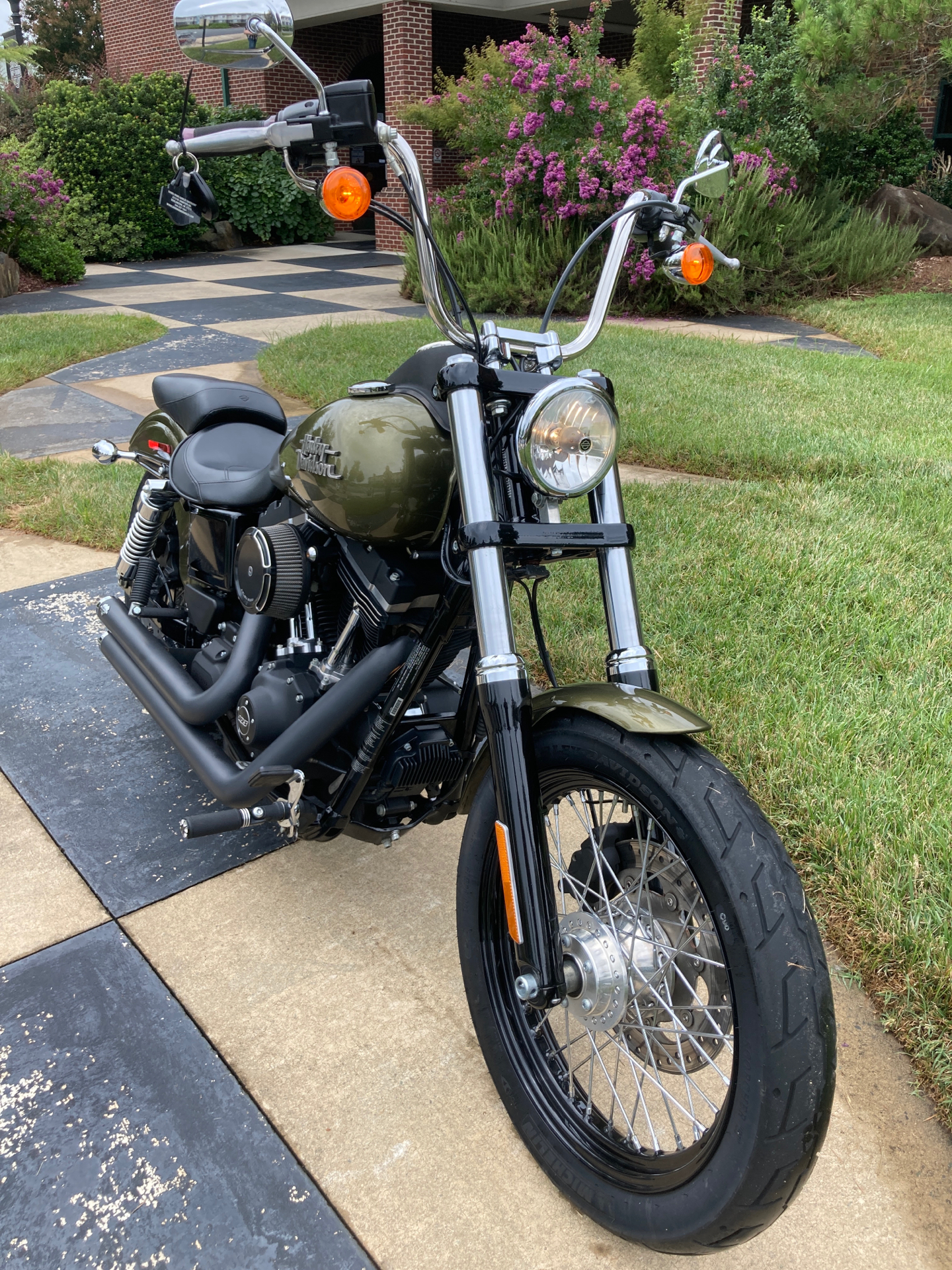 2016 Harley-Davidson Street Bob® in Burlington, North Carolina - Photo 2