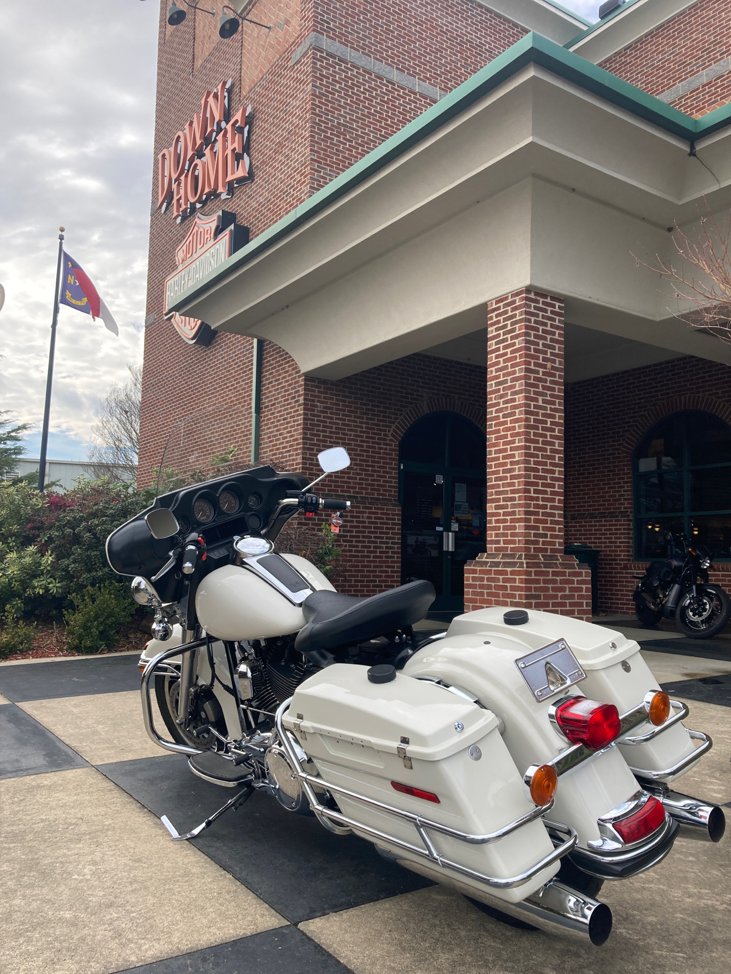 2013 Harley-Davidson Police Electra Glide® in Burlington, North Carolina - Photo 3