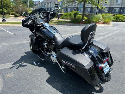 2018 Harley-Davidson Street Glide® in Burlington, North Carolina - Photo 9
