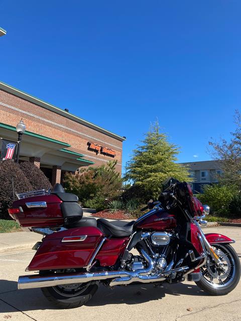 2017 Harley-Davidson Ultra Limited in Burlington, North Carolina - Photo 6