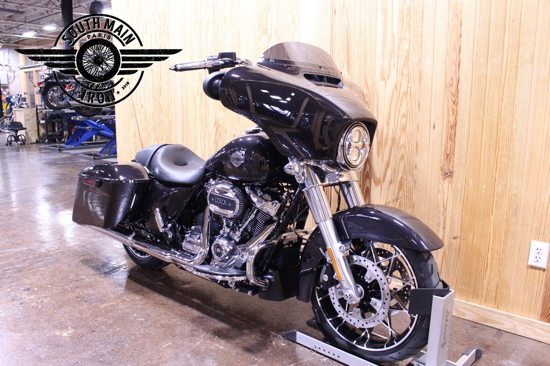 2021 Harley-Davidson Street Glide® Special in Paris, Texas - Photo 2