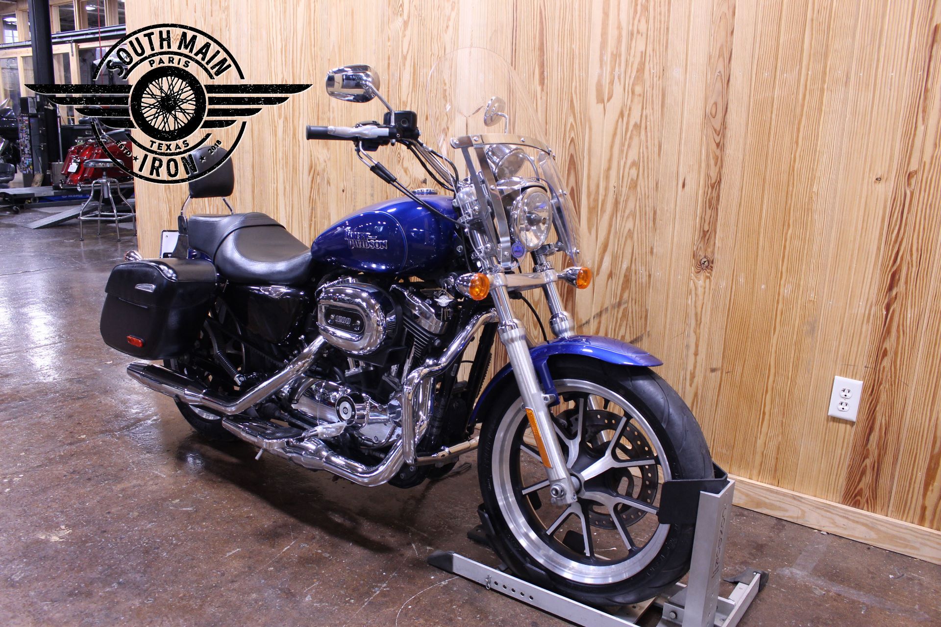2015 Harley-Davidson SuperLow® 1200T in Paris, Texas - Photo 5