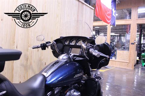 2016 Harley-Davidson Tri Glide® Ultra in Paris, Texas - Photo 6